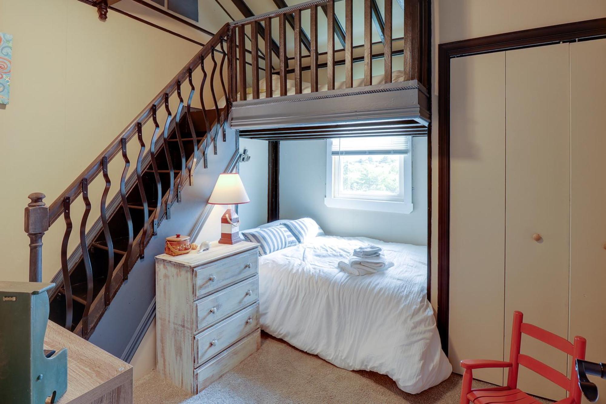 Oceanfront Milford Home With View And Boat Access エクステリア 写真