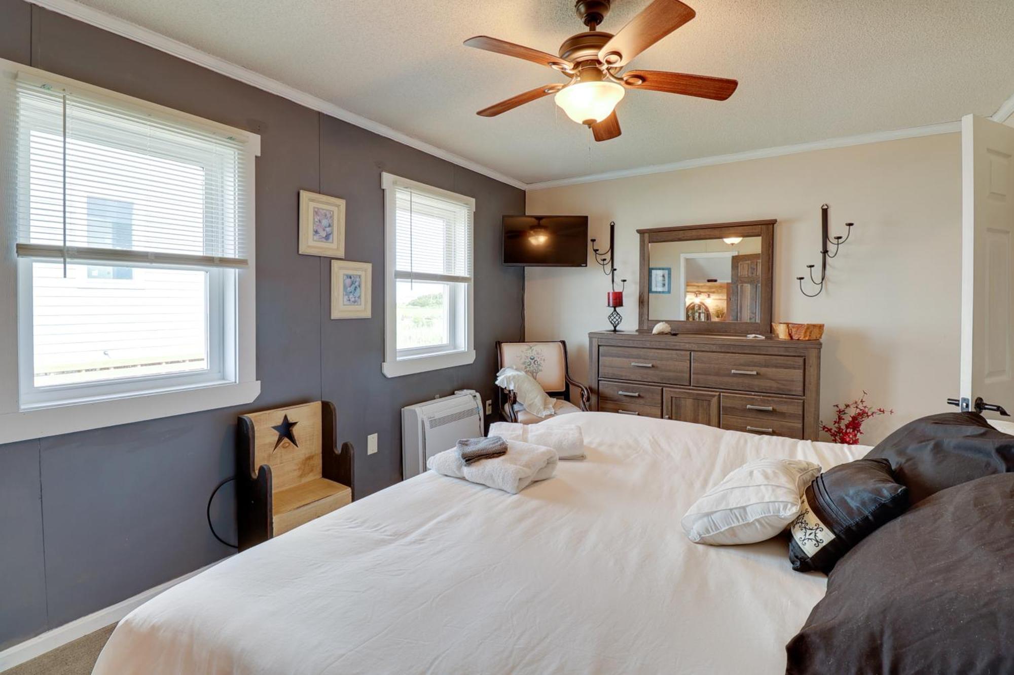Oceanfront Milford Home With View And Boat Access エクステリア 写真