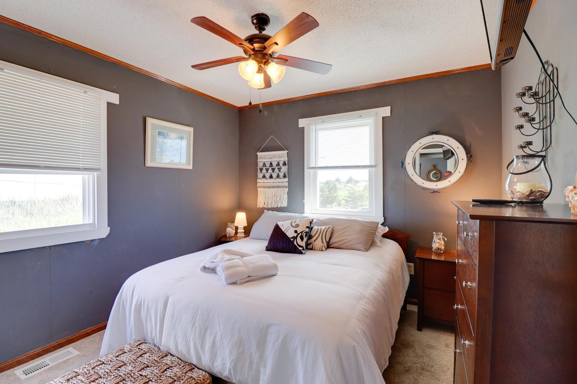 Oceanfront Milford Home With View And Boat Access エクステリア 写真