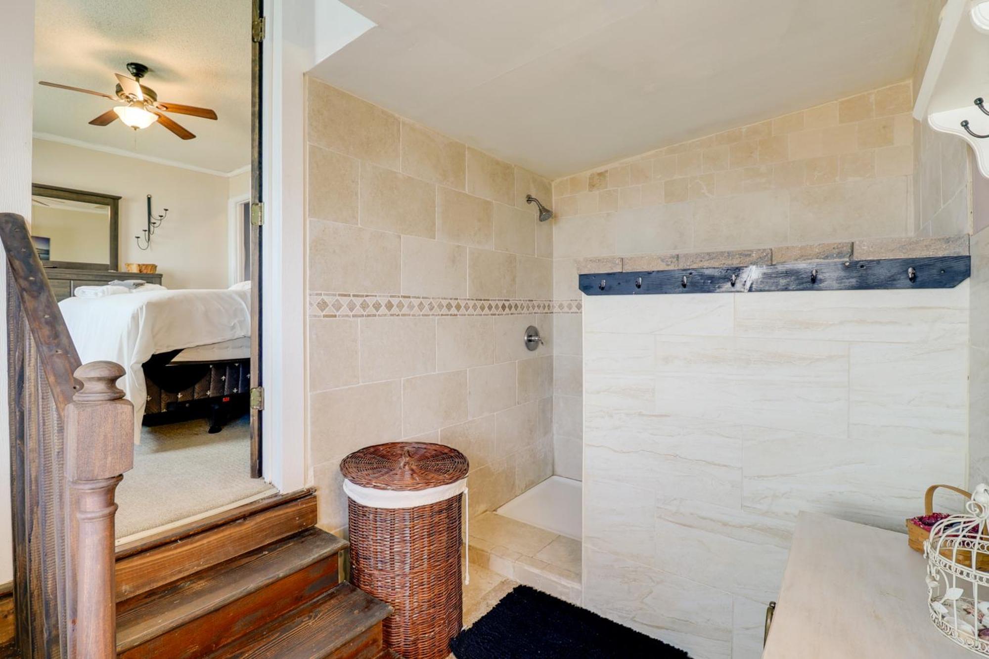 Oceanfront Milford Home With View And Boat Access エクステリア 写真